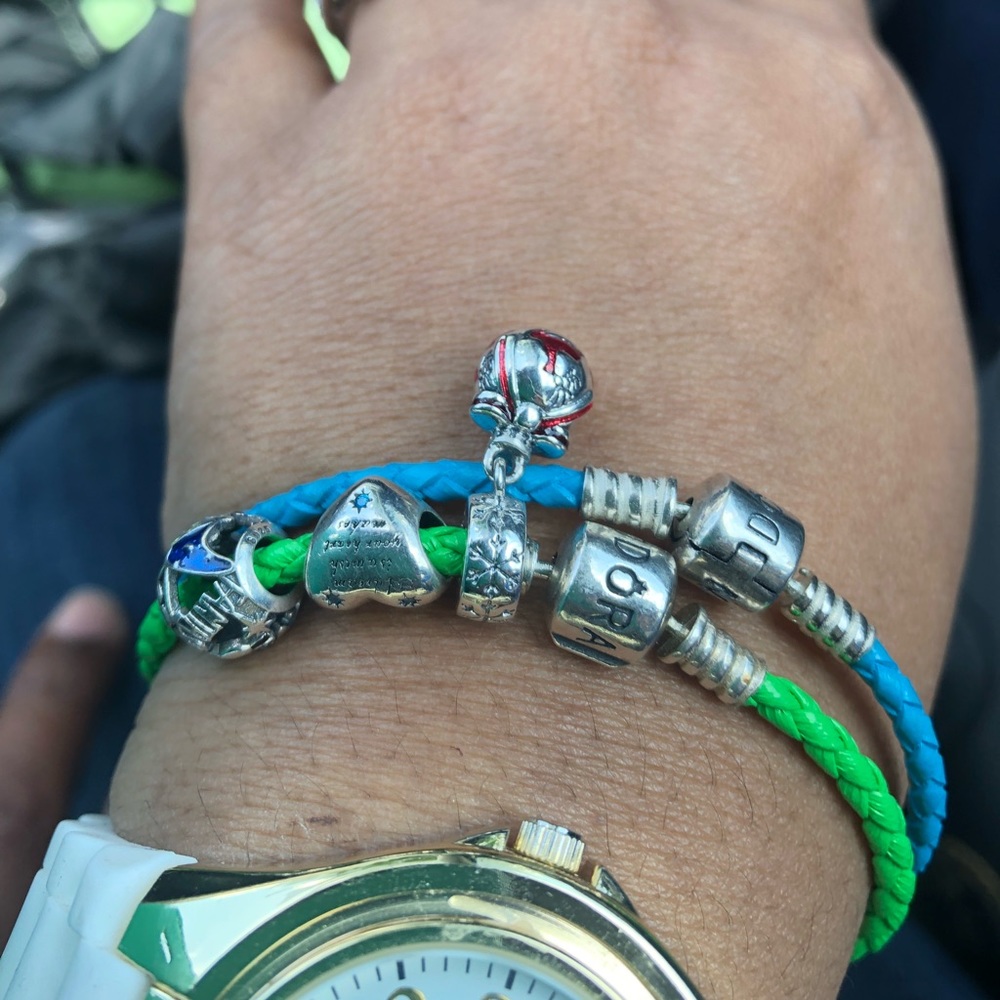 Meet your Posher, Pilar